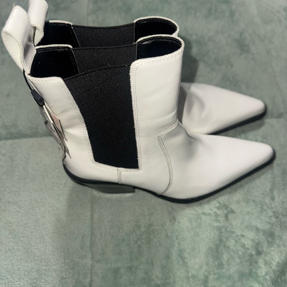 Zara White and Black Heeled Boots - Picture 5 of 10